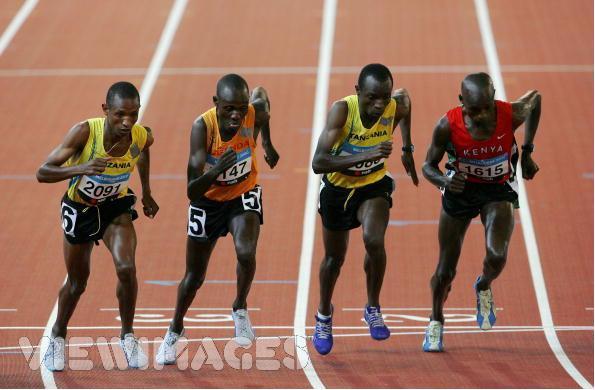 Fabian Joseph Naasi, Nyangero Lusato, Boniface Toroitich, Geoffrey Kipngeno huko Melbourne Australia